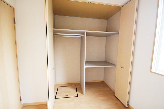 Receipt. It is a reference photograph of the inverted type