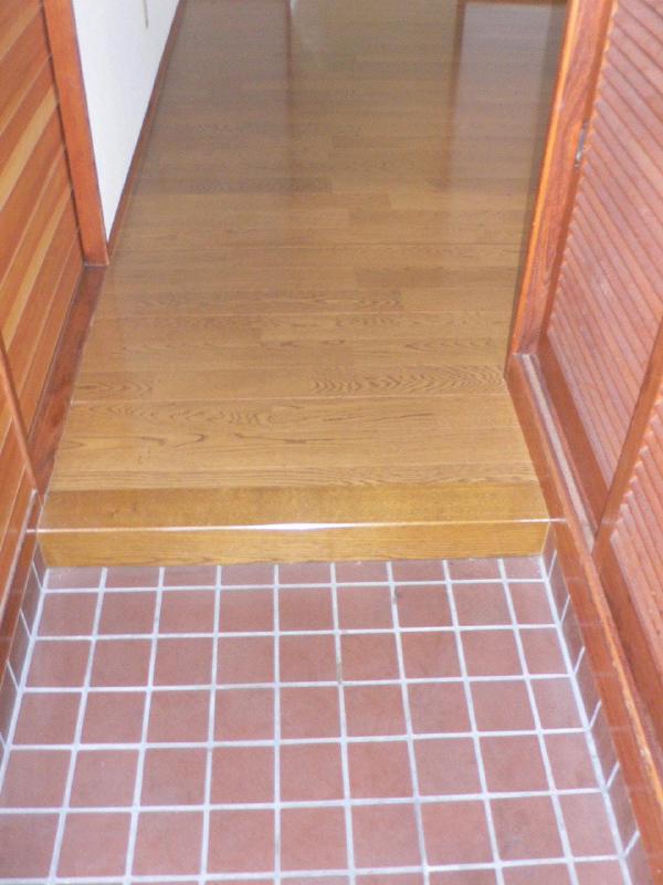 Entrance. Retro feel