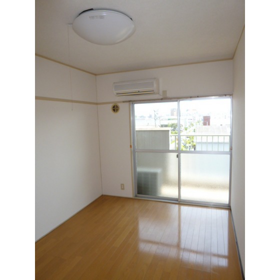 Other room space. Western-style 6.0 Pledge east