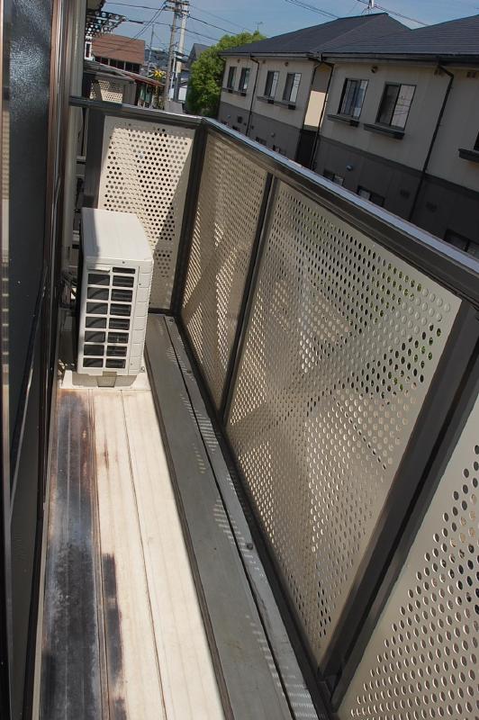 Balcony. South balcony! Sunny