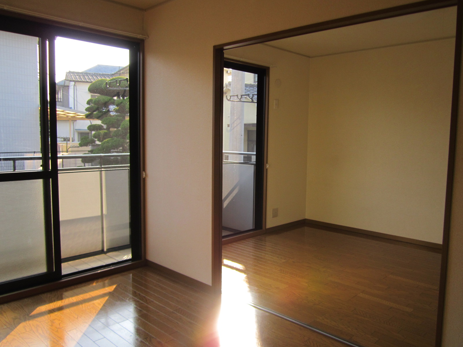 Living and room. South 6 Pledge kitchen ・ 6 Pledge Western-style