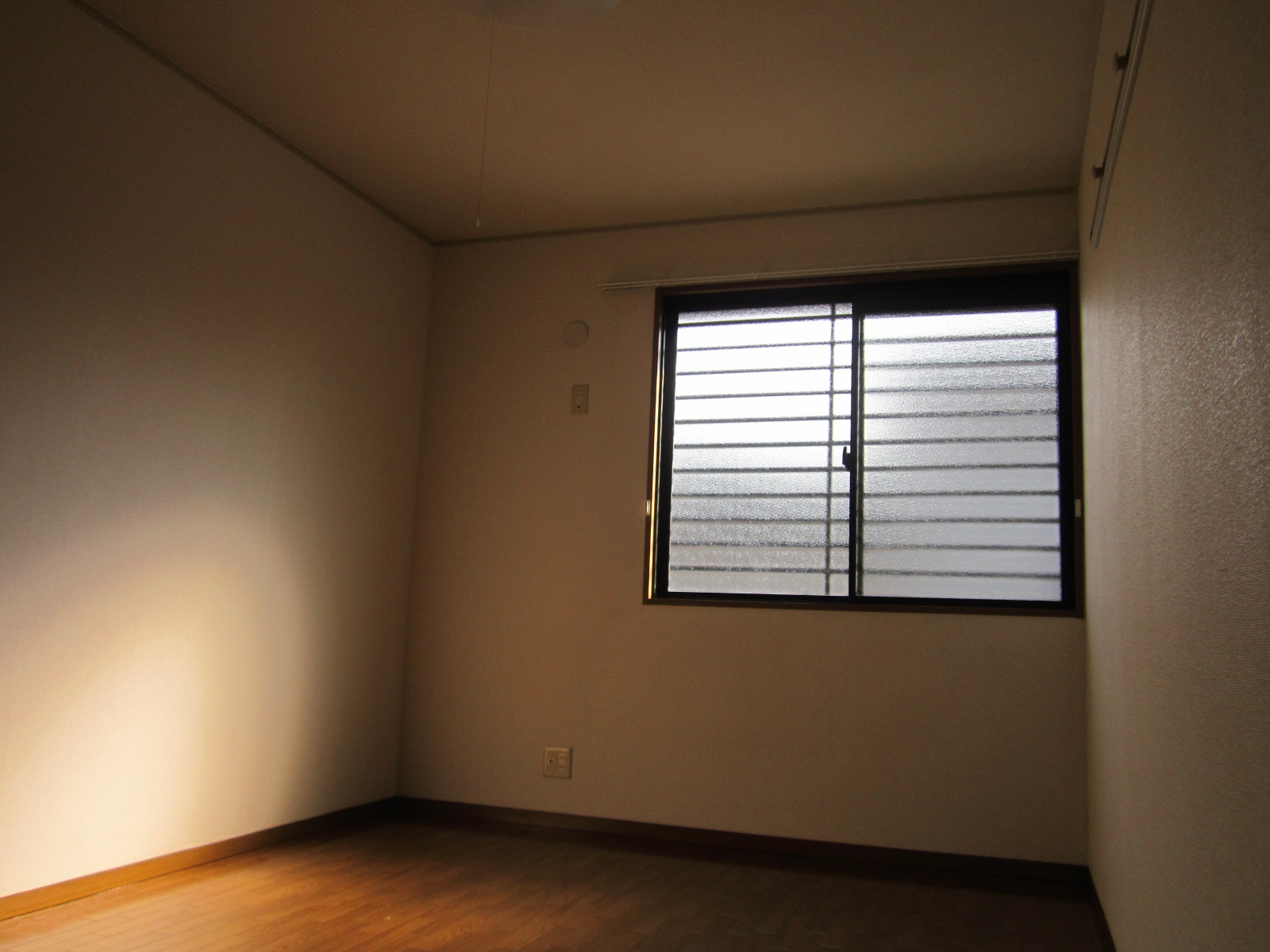 Other room space. South 6 Pledge Western-style