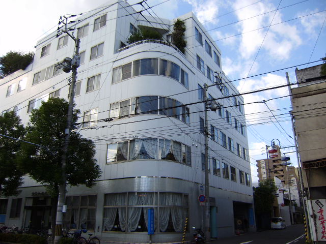 Hospital. 300m until the medical corporation Association 雙和 Board Kuwaya Hospital (Hospital)