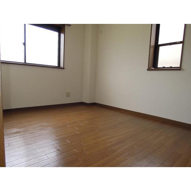 Other room space. Western style room