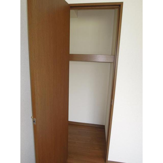 Receipt. Western-style housing