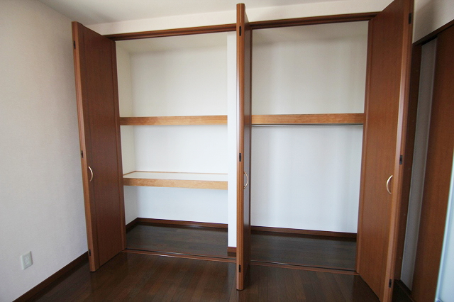 Receipt. It is a reference photograph of the inverted type