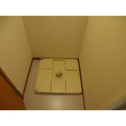 Other Equipment. In the indoor washing machine Storage, Less pain washing machine!