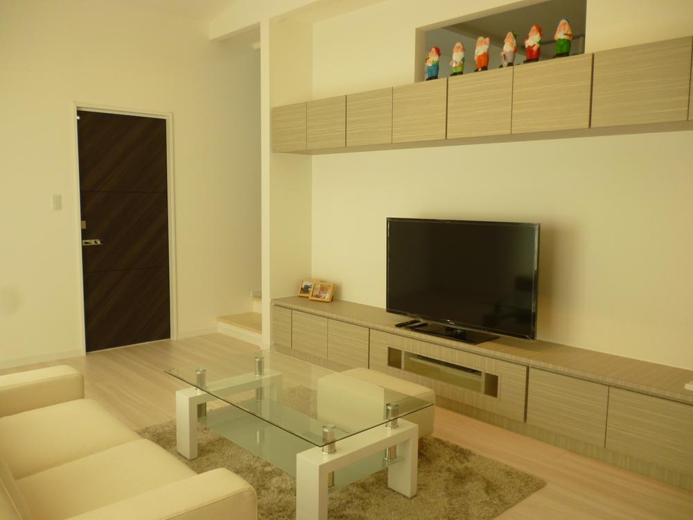 Living. Built-in TV board with a storage capacity