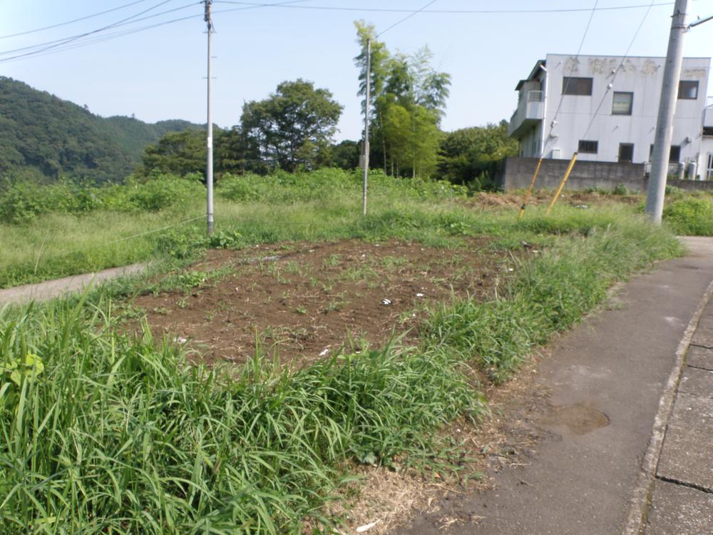 Local appearance photo. Local (10 May 2013) Shooting