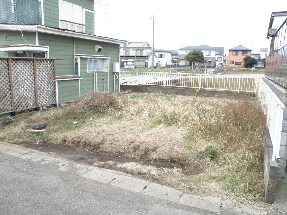 Local photos, including front road. Local (January 2014) Shooting