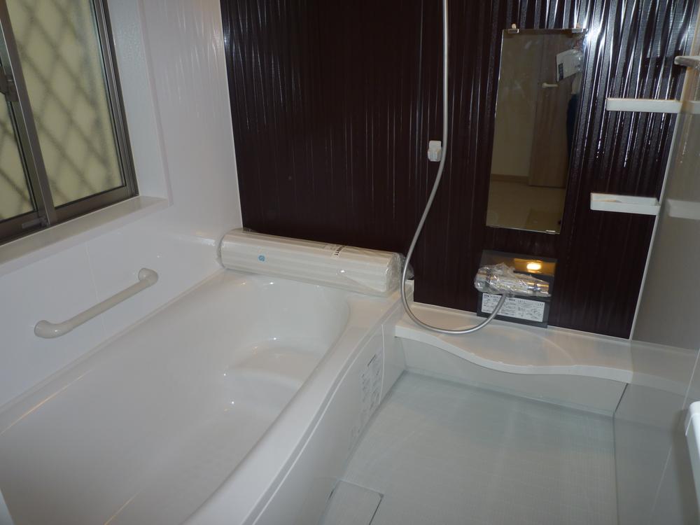 Same specifications photo (bathroom)