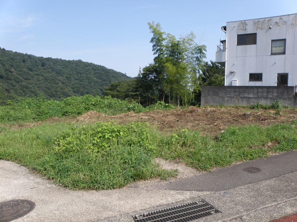 Local appearance photo. Local (10 May 2013) Shooting