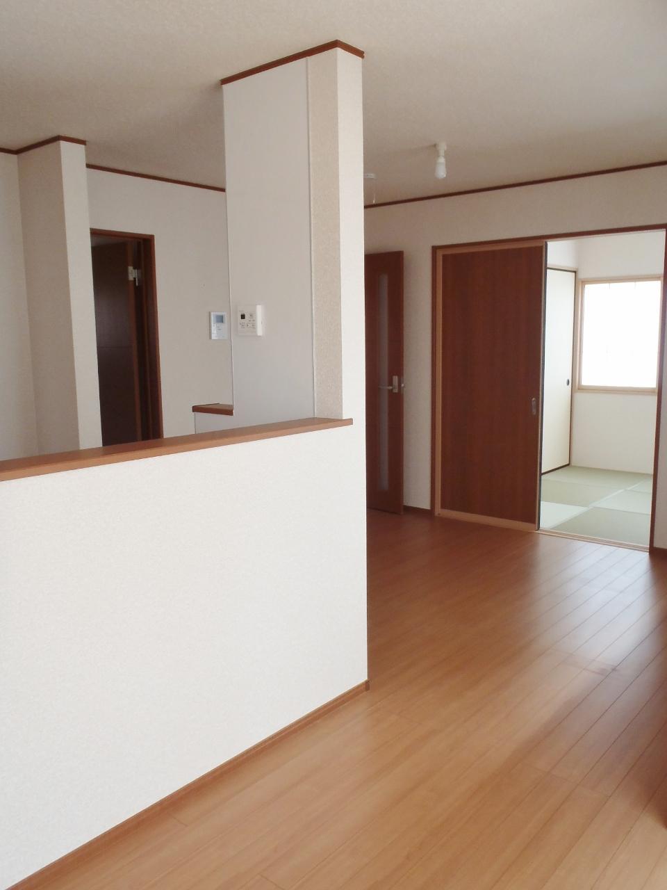 Same specifications photos (living). Example of construction