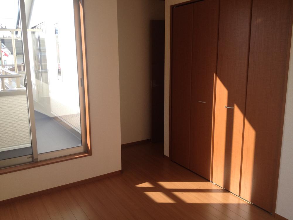 Non-living room. Indoor (12 May 2013) Shooting