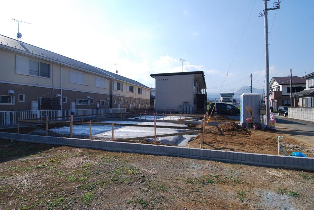 Local appearance photo. Local (12 May 2013) Shooting