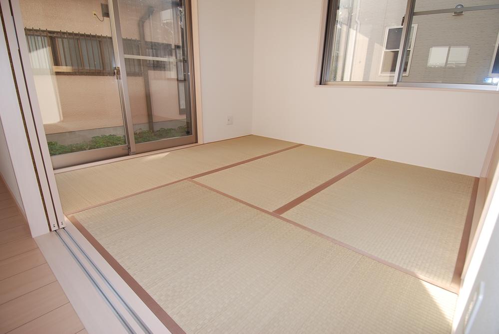 Non-living room. Indoor (10 May 2013) Shooting