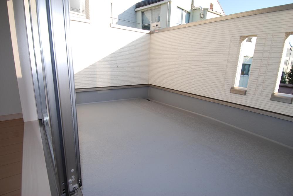 Balcony. Local (10 May 2013) Shooting