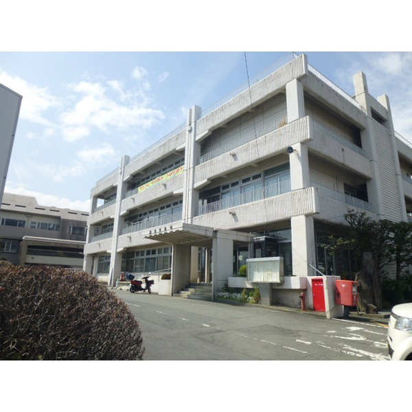 Government office. 1082m to Kaisei Town Hall (government office)
