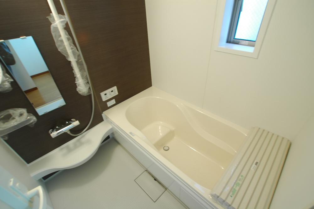 Same specifications photo (bathroom). Same specifications