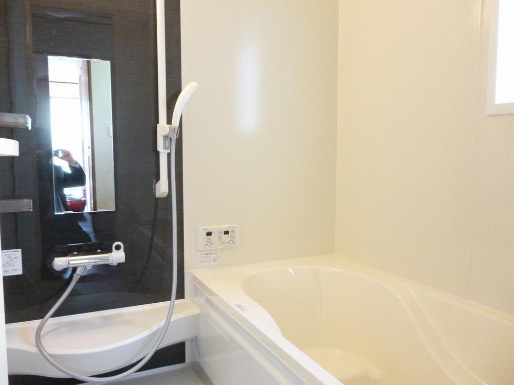 Same specifications photo (bathroom). Same specifications