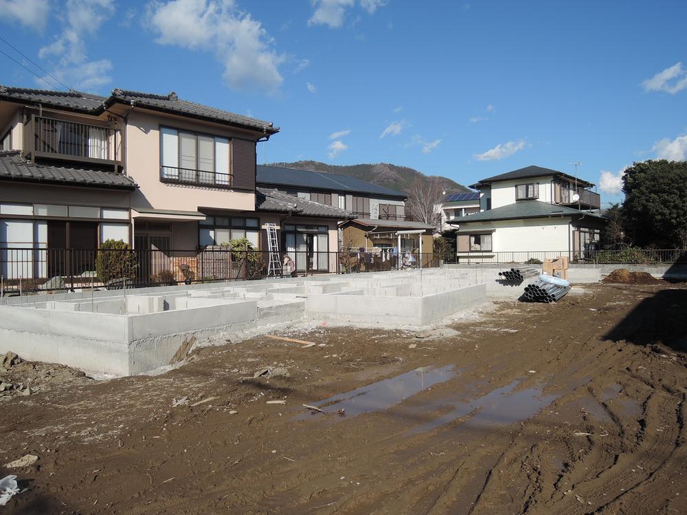 Local appearance photo. Local (12 May 2013) Shooting