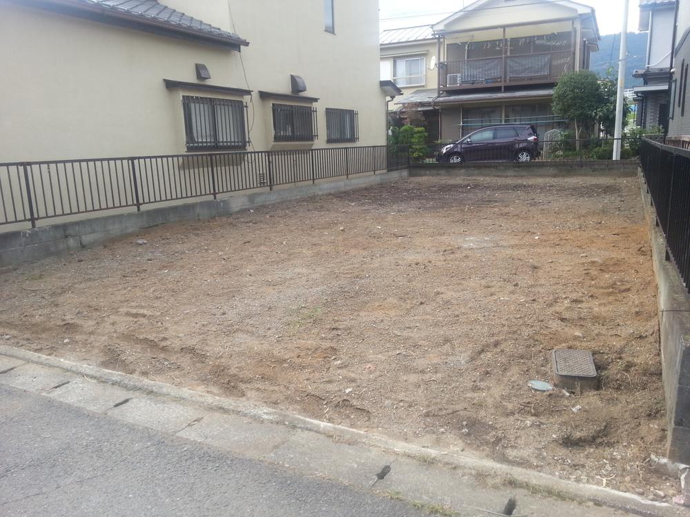 Local land photo. Local (June 2012) yang per well per shooting south road