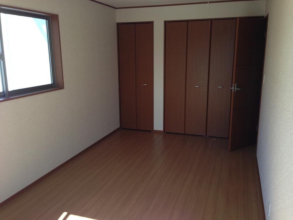 Non-living room. Indoor (10 May 2013) Shooting