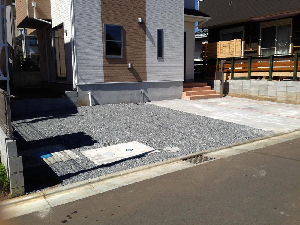 Parking lot. Local (10 May 2013) Shooting