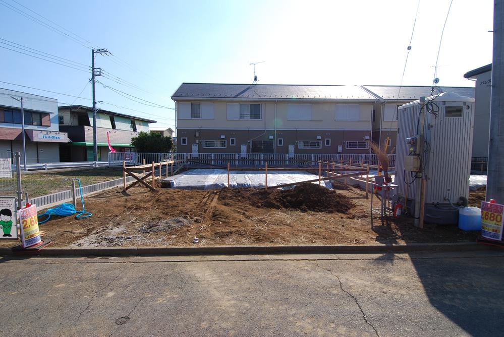 Local appearance photo. Local (12 May 2013) Shooting