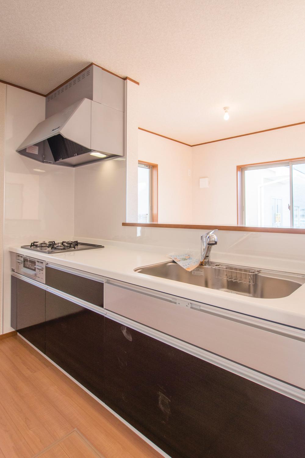 Same specifications photo (kitchen). Example of construction