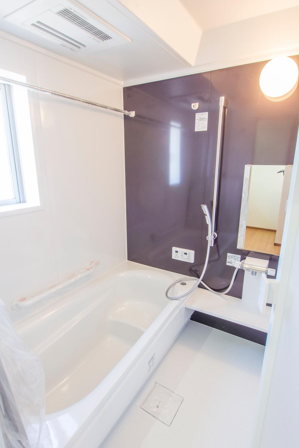Same specifications photo (bathroom). Example of construction