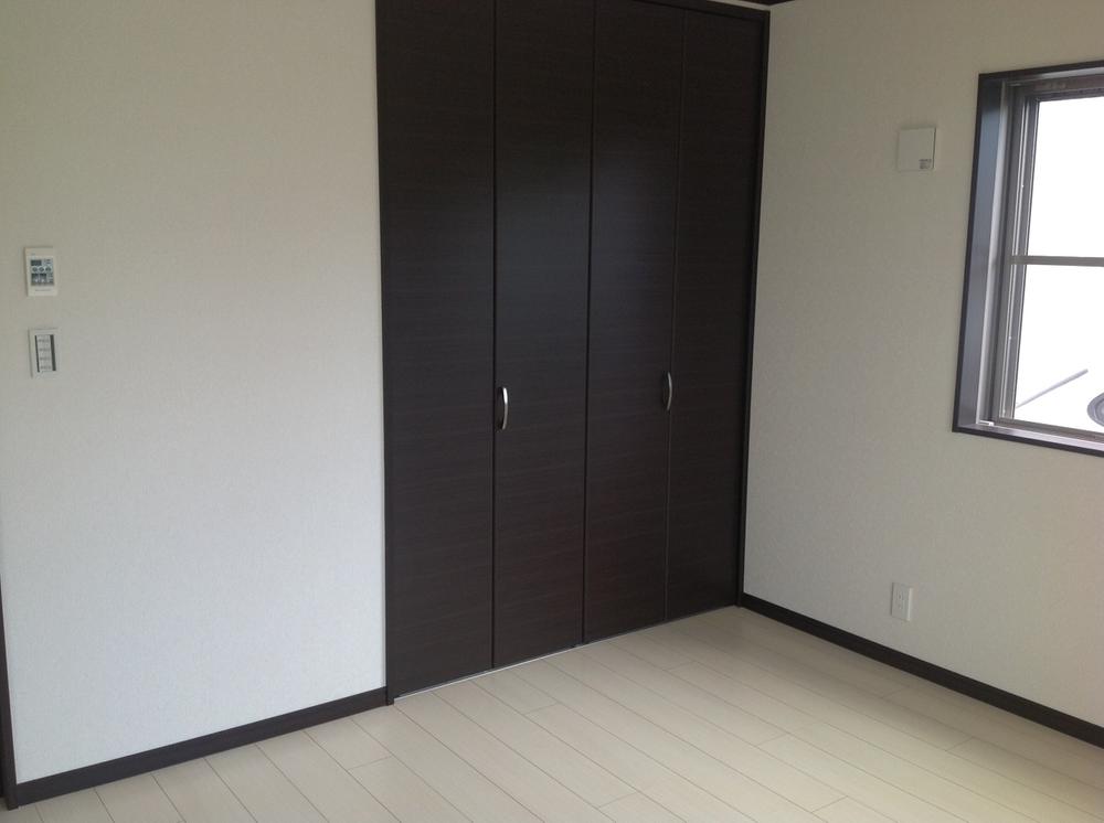 Non-living room. Indoor (September 2013) Shooting