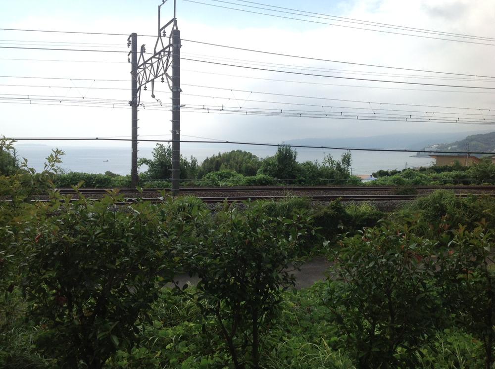 View photos from the dwelling unit. View from local (September 2013) Shooting