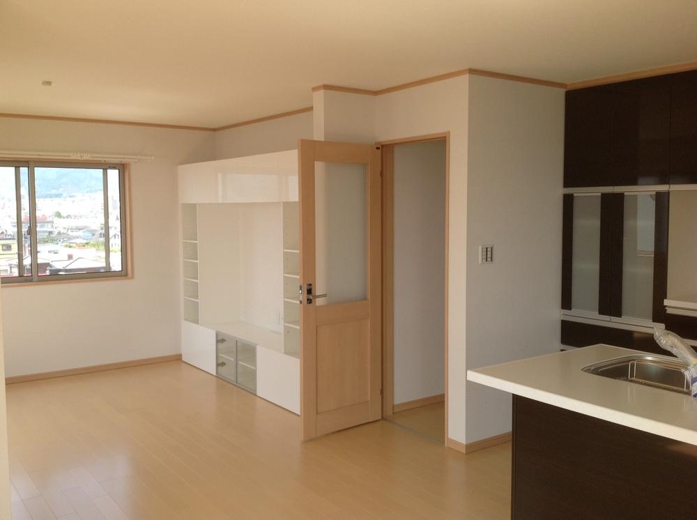 Living. Living (August 2013) Shooting