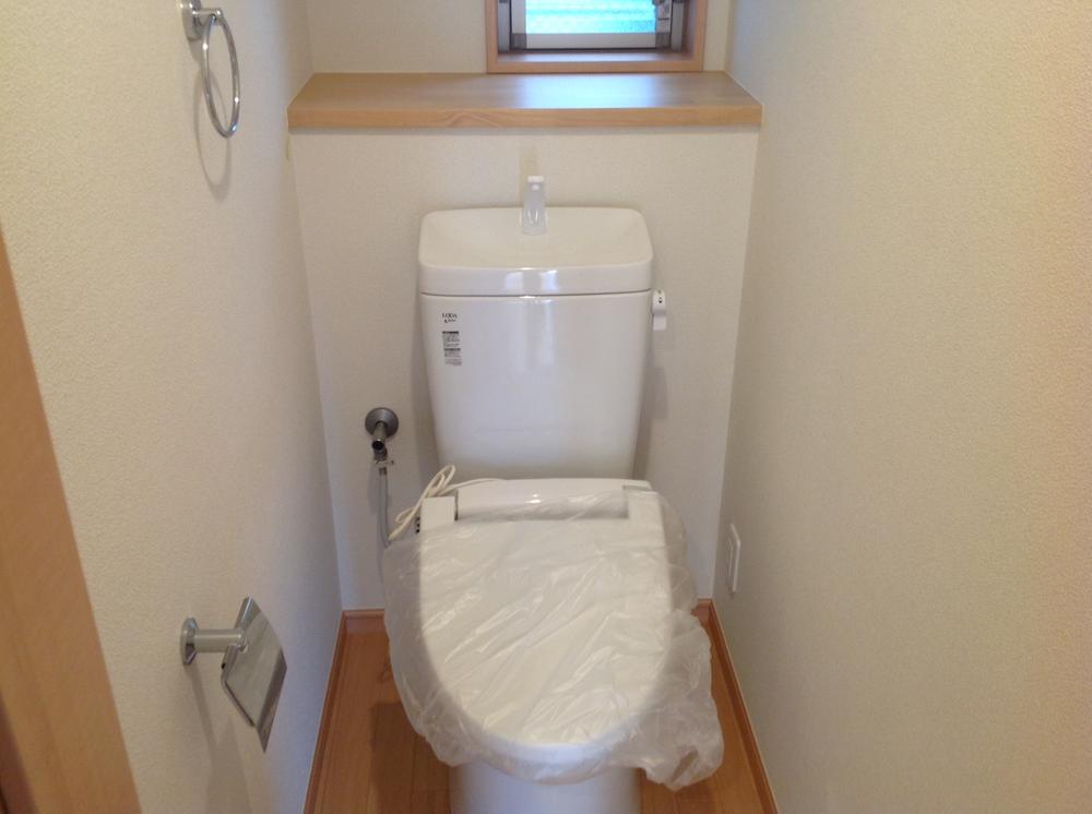 Toilet. Toilet (August 2013) Shooting