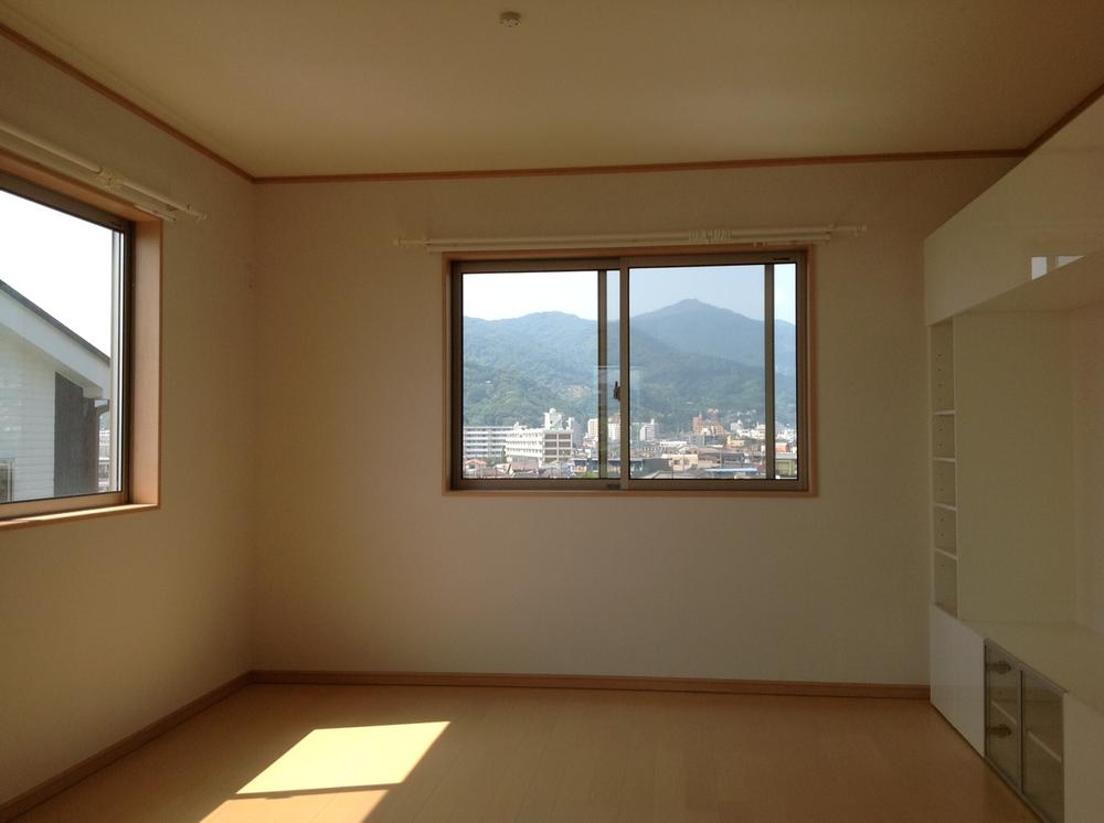 Living. Living (August 2013) Shooting