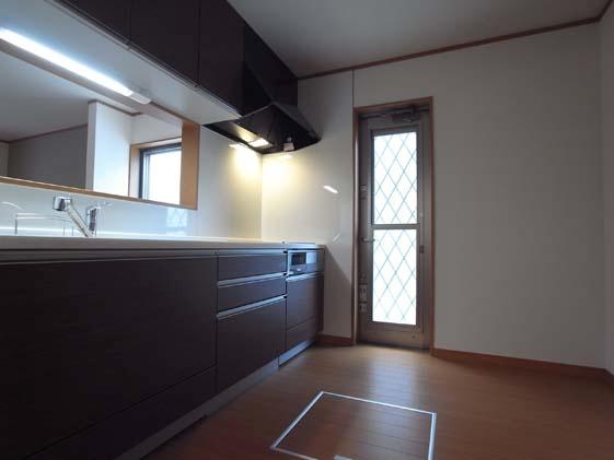 Kitchen. Indoor (11 May 2013) Shooting