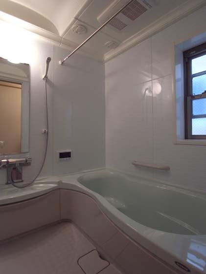 Bathroom. Indoor (11 May 2013) Shooting