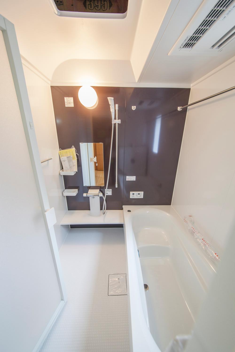 Same specifications photo (bathroom). Example of construction With bathroom dryer