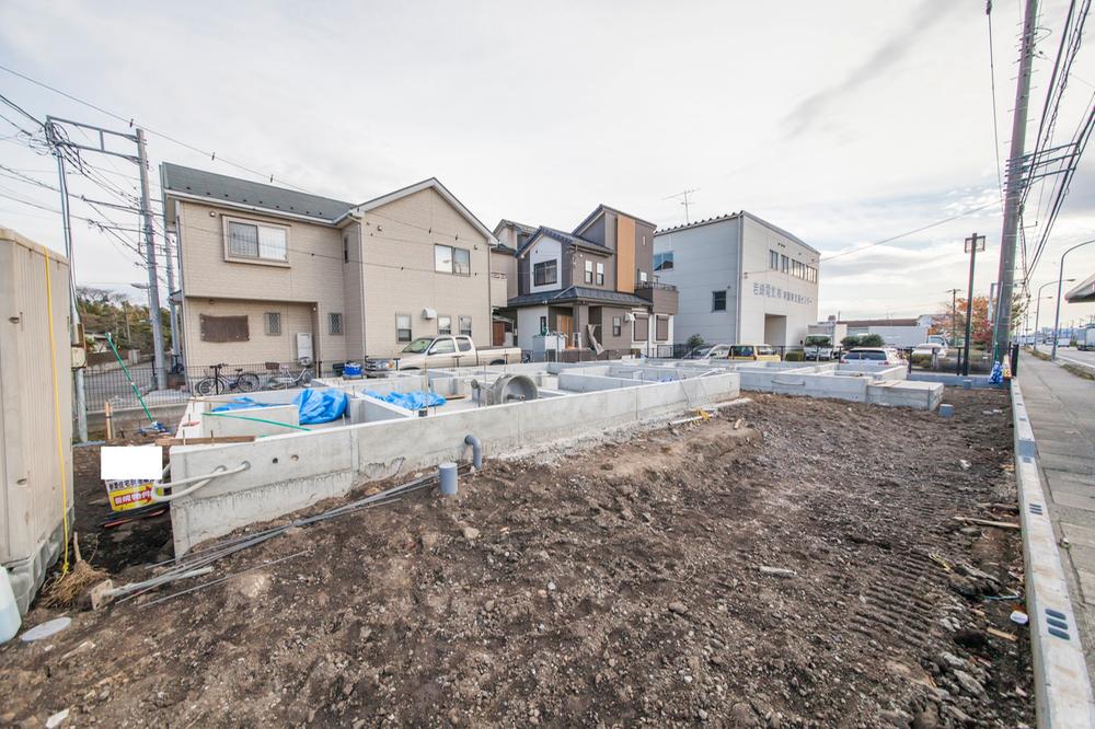 Local appearance photo. Local (12 May 2013) is useful in front of the shooting ◎ bus stop eyes ☆ ◎ is a car space two Allowed!