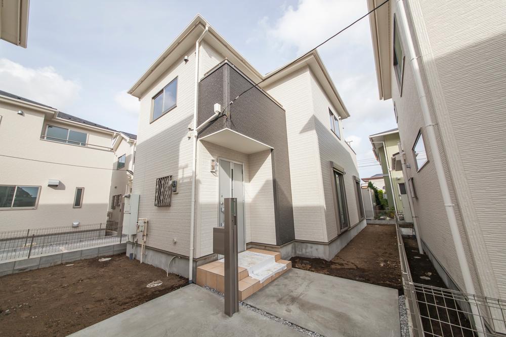 Local appearance photo. Local (10 May 2013) Shooting 13 Building ◎ is walking distance from Hon-Atsugi Station ☆ ◎ is per yang good! ◎ all building car space two Allowed