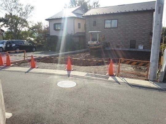 Local photos, including front road. Local Photos