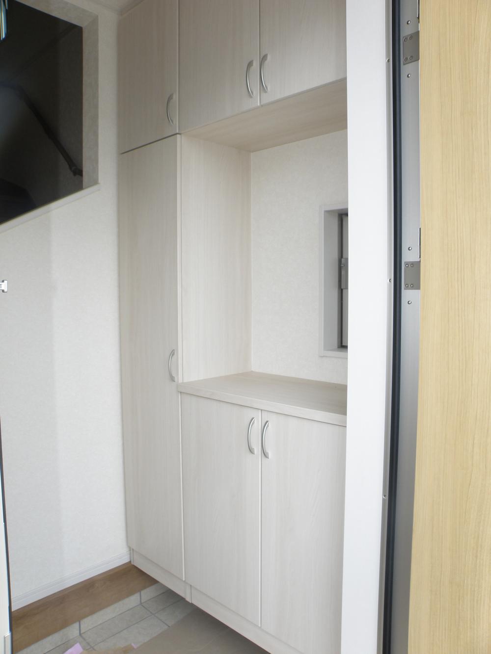 Entrance. Indoor (June 2013) Shooting