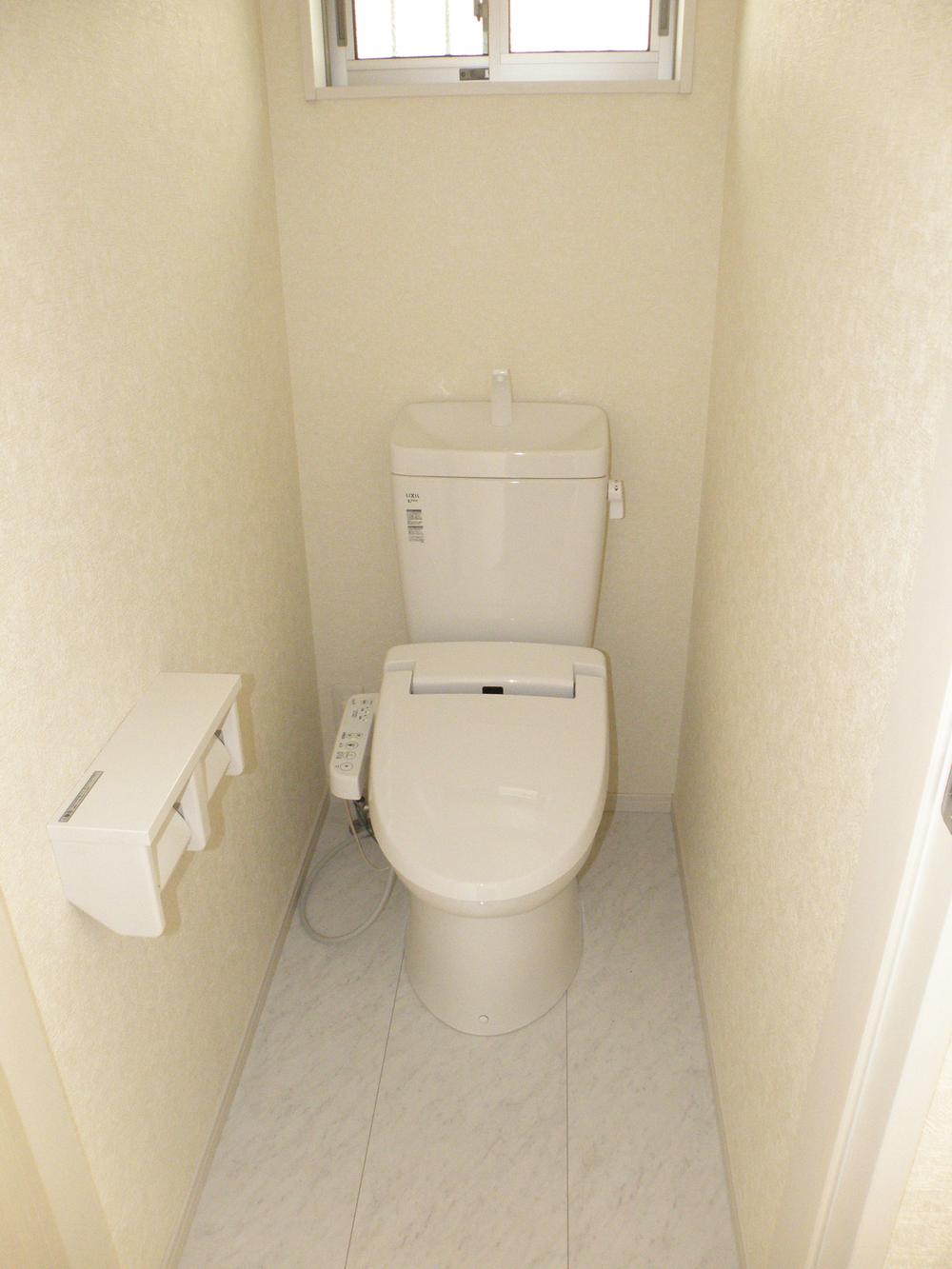Toilet. Indoor (June 2013) Shooting