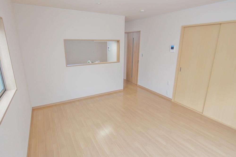 Same specifications photos (living). Example of construction