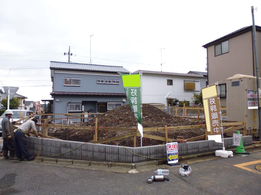 Local appearance photo. Local (10 May 2013) Shooting