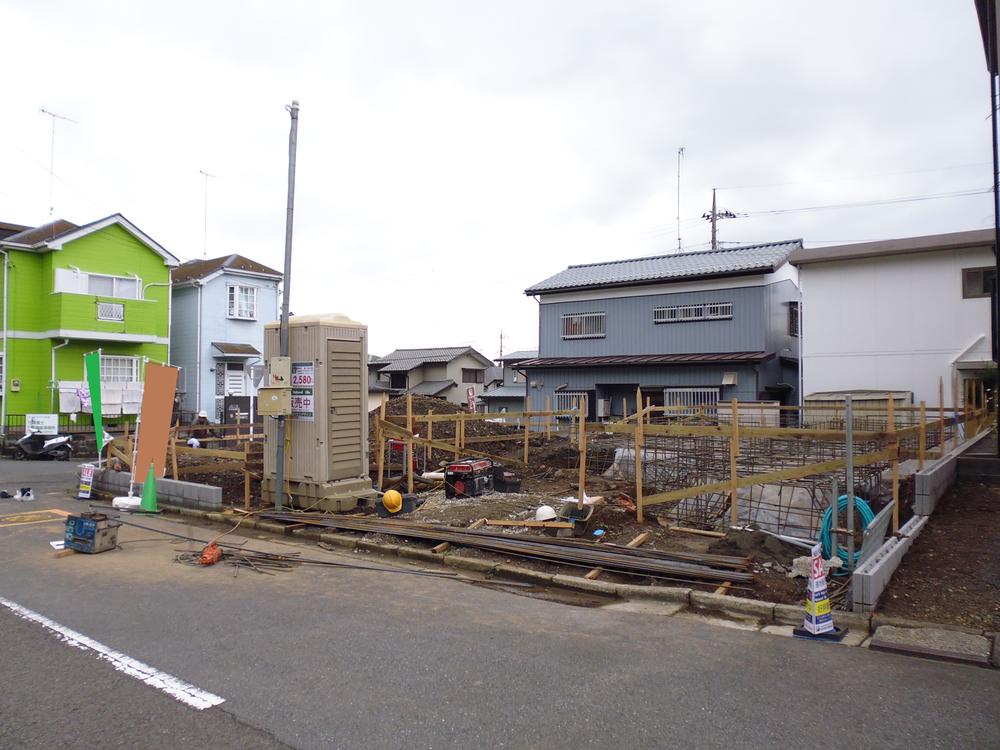 Local appearance photo. Local (10 May 2013) Shooting