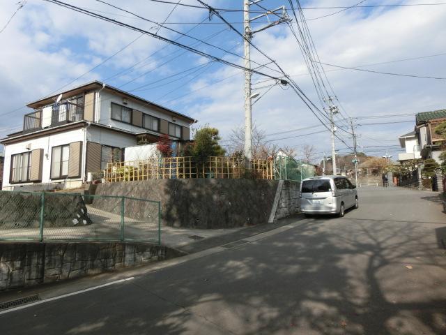 Local photos, including front road. Local (January 2014) Shooting