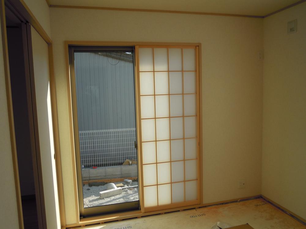 Non-living room. Indoor (11 May 2013) Shooting