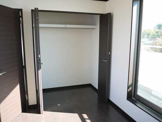 Same specifications photos (Other introspection)